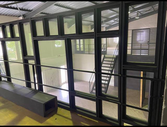 1,337M² OFFICE FOR SALE IN WESTLAKE